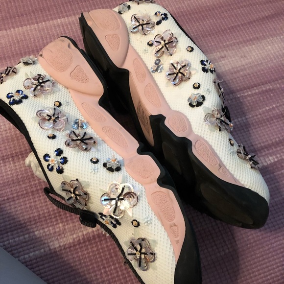CHRISTIAN DIOR FUSION EMBELLISHED SNEAKERS - Picture 3 of 4